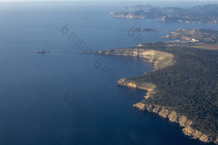 沿海景观空中视图阳光明媚的下午西南马略卡岛西班牙沿海景观空中视图阳光明媚的下午