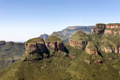 的三个隆达维尔斯岩石形成南非洲附近帽子发芽的全景路线