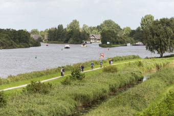 斯内克荷兰人走和尼金的水域弗里斯兰荷兰弗里斯兰的部分荷兰与的大多数水和水上运动荷兰自然与船房子和poeple