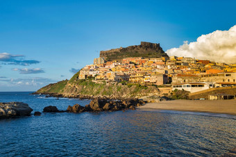 天际线的村castelsardo的岛撒丁岛属于意大利的撒丁岛村castelsardo天际线的撒丁岛村castelsardo天际线