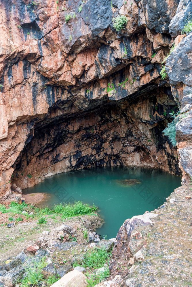 的石窟的神锅世纪公元前填满与水黑门山流自然储备和考古公园巴尼亚斯戈兰高地高度以色列的石窟的神锅以色列