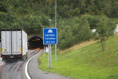 laerdal隧道挪威的最长的路隧道的世界