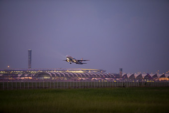 曼谷泰国9月曼谷气道飞机离开从苏万堡机场曼谷气道一个大多数受欢迎的泰国航空公司公司