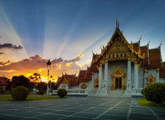 美丽的日落天空和什么长颈石大理石寺庙一个大多数受欢迎的旅行目的地心曼谷泰国资本