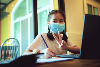 亚洲少年研究首页电脑移动PC而新冠病毒病毒受感染的全球