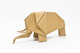 的折纸大象亚洲回收纸孤立的白色折纸大象