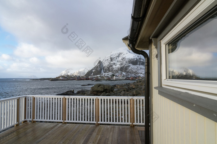 美丽的白雪覆盖的山视图风景优美的罗弗敦群岛岛屿群岛冬天风景美丽的景观冬天挪威斯堪的那维亚冬天挪威