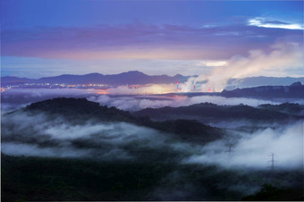 美丽的空中视图景观的《暮光之城》时间与雾和背景美卫生部煤炭权力植物lampang泰国的工业白色蒸汽从冷却塔管道概念环境美卫生部煤炭权力植物