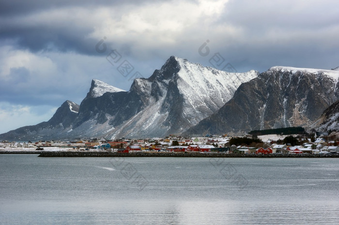 美丽的视图风景优美的罗弗敦群岛岛屿群岛冬天风景美丽的山景观冬天挪威斯堪的那维亚冬天挪威