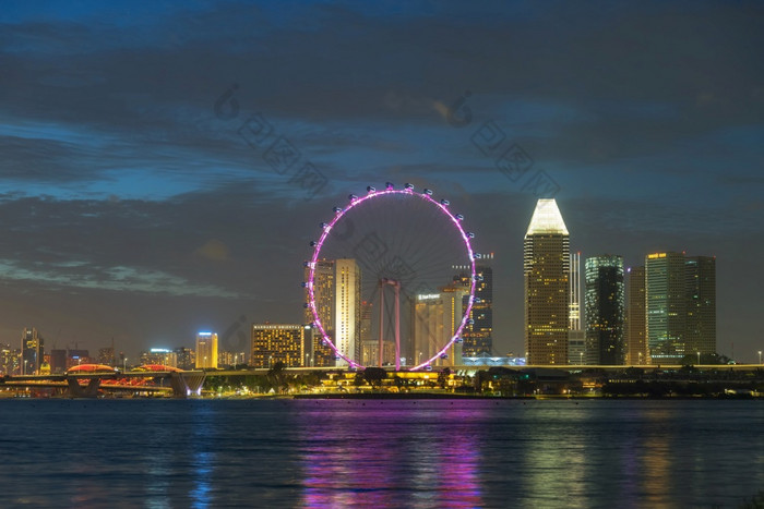 新加坡2月新加坡摩天轮和业务区和城市玛丽娜湾湾位于的中央区域新加坡2月新加坡旅行假期新加坡