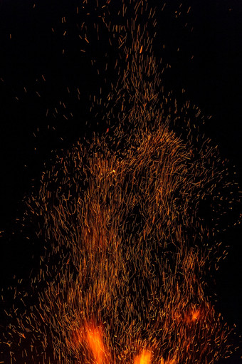 照片热引发live-coals燃烧火花篝火不错的火火的地方
