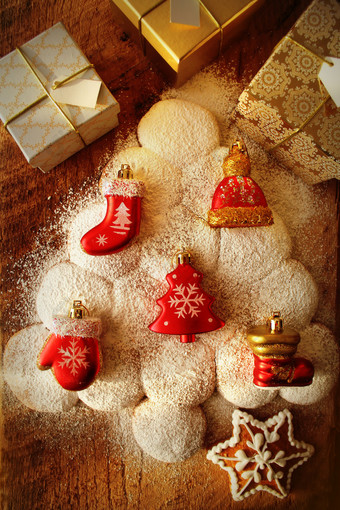 圣诞节背景与姜饼树装饰橘子饼干圣诞节背景与姜饼树装饰橘子饼干