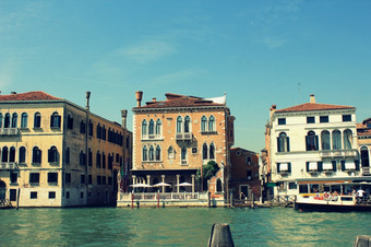 大运河威尼斯意大利<strong>精致</strong>的古董建筑沿着运河大运河威尼斯意大利<strong>精致</strong>的建筑沿着运河