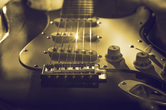 古董吉他stratakaster系统关闭黄色的蓝色的爽肤水