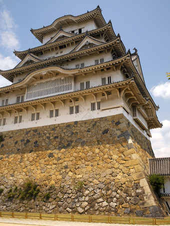 姬路城城堡山顶日本城堡复杂的位于姬路城兵库县县的城堡认为的最好的幸存的例子典型的日本城堡体系结构组成网络建筑与先进的防守系统从的封建期联合国教科文组织世界遗产网站