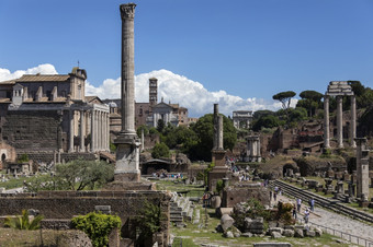 罗马论坛的城市罗马意大利包括的寺庙安东尼努斯和傅天娜寺庙金星和罗马列Phocas拱提图斯寺庙灶神星和的寺庙castor和Pollux罗马论坛的城市罗马意大利
