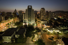 晚上视图在的城市圣地亚哥中央智利南美国