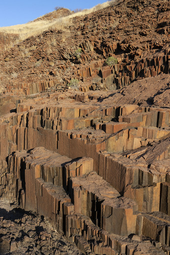 <strong>器官</strong>管道岩石形成烧山附近的小镇霍里克萨斯纳米比亚非洲他们是岩石形成柱状玄武岩哪一个像<strong>器官</strong>管道形成关于几百万年前