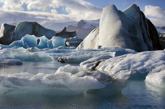 杰古沙龙冰隆冰川环礁湖和<strong>冰山</strong>的南海岸冰岛