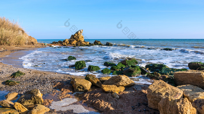 大石头的海附近的村丰坦卡敖德萨地区乌克兰散射大石头的海
