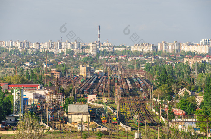 前视图的工业区敖德萨乌克兰的区域佩雷西普和的kotovsky区阳光明媚的夏天一天前视图的工业区敖德萨乌克兰
