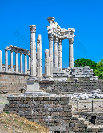 废墟的寺庙Dionysos古老的希腊城市帕加马火鸡寺庙Dionysos的帕加马古老的城市火鸡