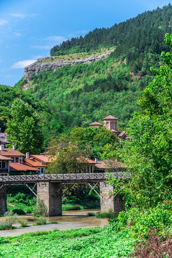 vladischkiyat桥在的扬特拉河附近伟大tarnovo堡垒保加利亚大大小全景视图阳光明媚的夏天一天vladischkiyat桥附近伟大tarnovo堡垒保加利亚