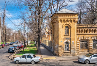 敖德萨乌克兰老历史房子敖德萨乌克兰阳光明媚的春天一天老历史房子敖德萨乌克兰