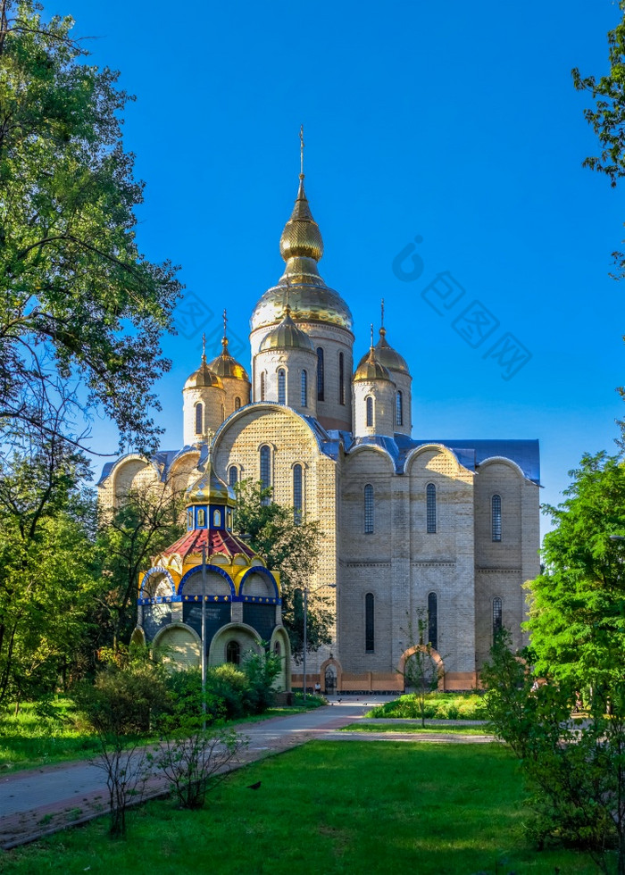 Cherkasy乌克兰麦克大教堂Cherkasy乌克兰阳光明媚的夏天早....麦克大教堂Cherkasy乌克兰