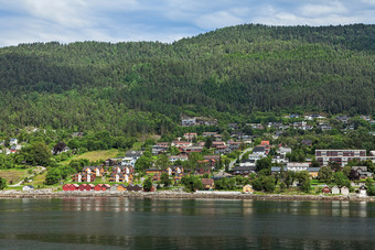 视图原型城市和山见过从的海挪威城市原型见过从的海挪威