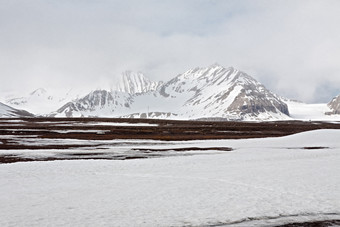 <strong>雪山</strong>多雾的一天alesund斯瓦尔巴特群岛岛屿挪威<strong>雪山</strong>alesund斯瓦尔巴特群岛岛屿