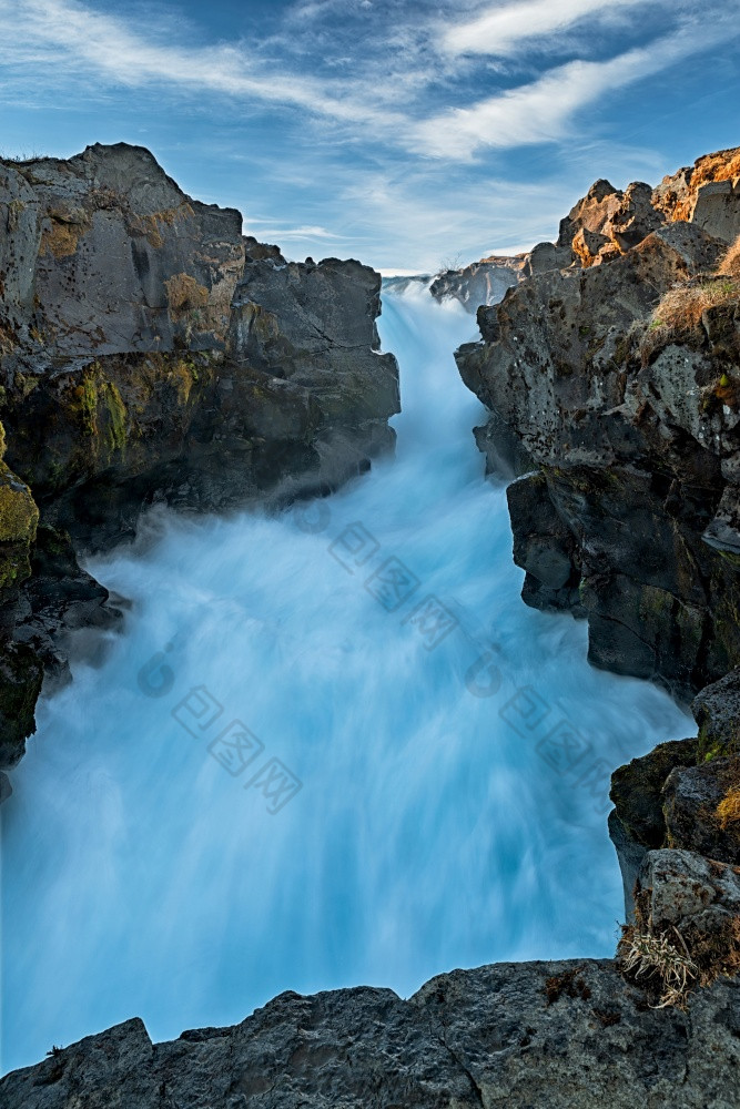 果冻舌瀑布瀑布阳光明媚的一天冰岛果冻舌瀑布瀑布冰岛