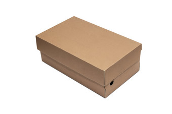 空棕色（的）纸板盒子与打开成员孤立的白色背景与剪裁路径纸板盒子与成员孤立的白色背景
