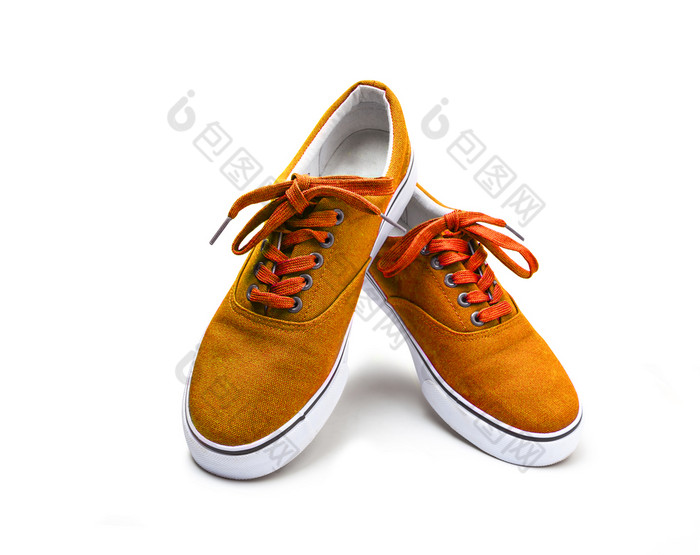 一对橙色颜色帆布鞋子孤立的白色背景与剪裁路径一对橙色颜色帆布鞋子孤立的白色