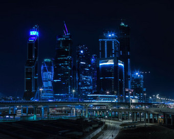 水平生动的蓝色的晚上莫斯科城市业务中心背景背景水平生动的蓝色的晚上莫斯科城市业务中心背气
