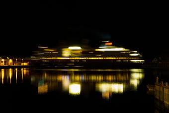 水平旋转挪威晚上光船抽象背景背景水平旋转挪威晚上光船抽象背气