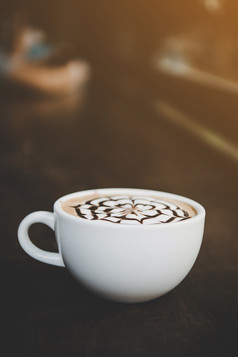 杯咖啡木表格咖啡馆