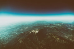 地球地平线照片从脚高度