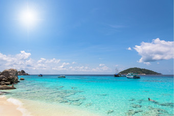 美丽的风景太阳天空在海和海滩的夏天KOH个变态岛景点著名的为潜水Similan国家公园喘气俄罗斯省泰国