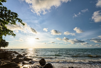 美丽的景观天空和云以上的海在日落<strong>考</strong>县拉克海滩<strong>考</strong>县lak-lam<strong>国</strong>家公园takuapa喘气俄罗斯省泰<strong>国</strong>