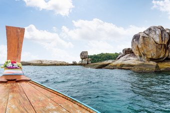 欣食客和Prow的船旅行夏天小岛与石头重叠不寻常地<strong>旅游</strong>景点附近KOH利普塔鲁陶国家公园的安达曼海satun<strong>泰国</strong>欣食客岛和Prow<strong>泰国</strong>