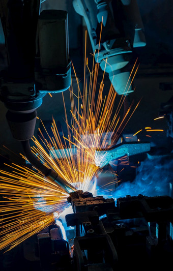 <strong>特写镜头</strong>工业机器人是焊接车工厂