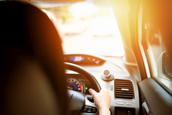 安全开车速度控制和安全距离的路开车安全运动模糊