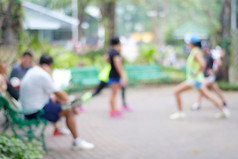 模糊人和自然模糊人消费公园自然背景体育运动健康的生活方式幸福