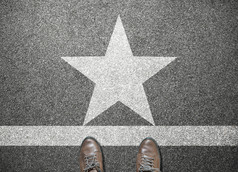 商人鞋子站路与明星标志