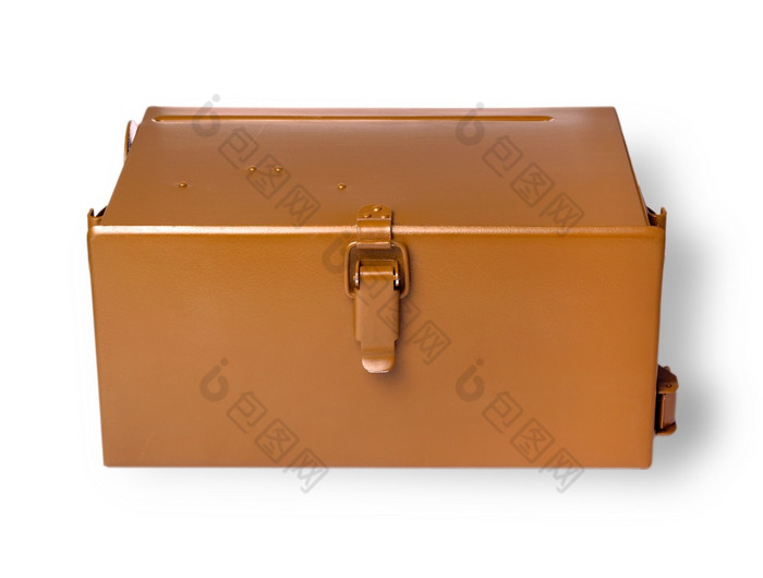 brownmetal军事盒子减少出白色背景棕色（的）金属军事盒子的白色