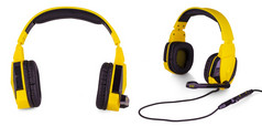 黄色的耳机与麦克风孤立的白色背景的黄色的耳机与麦克风孤立的白色背景
