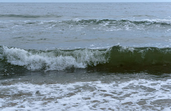 低波运行成的海海岸海波的海滩风暴的波罗的海海风暴的波罗的海海海波的海滩低波运行成的海海岸