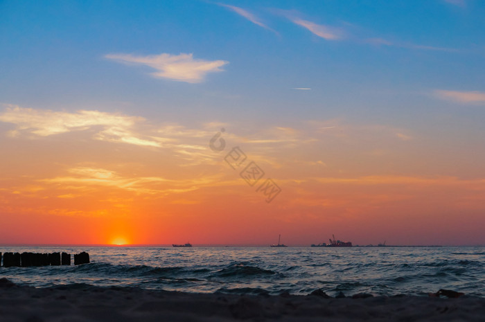 日落的海日出的海海岸日出的海海岸日落的海图片