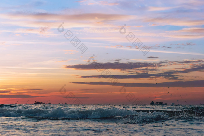 高海滨陡峭的海海岸的波罗的海海陡峭的海海岸的波罗的海海高海滨